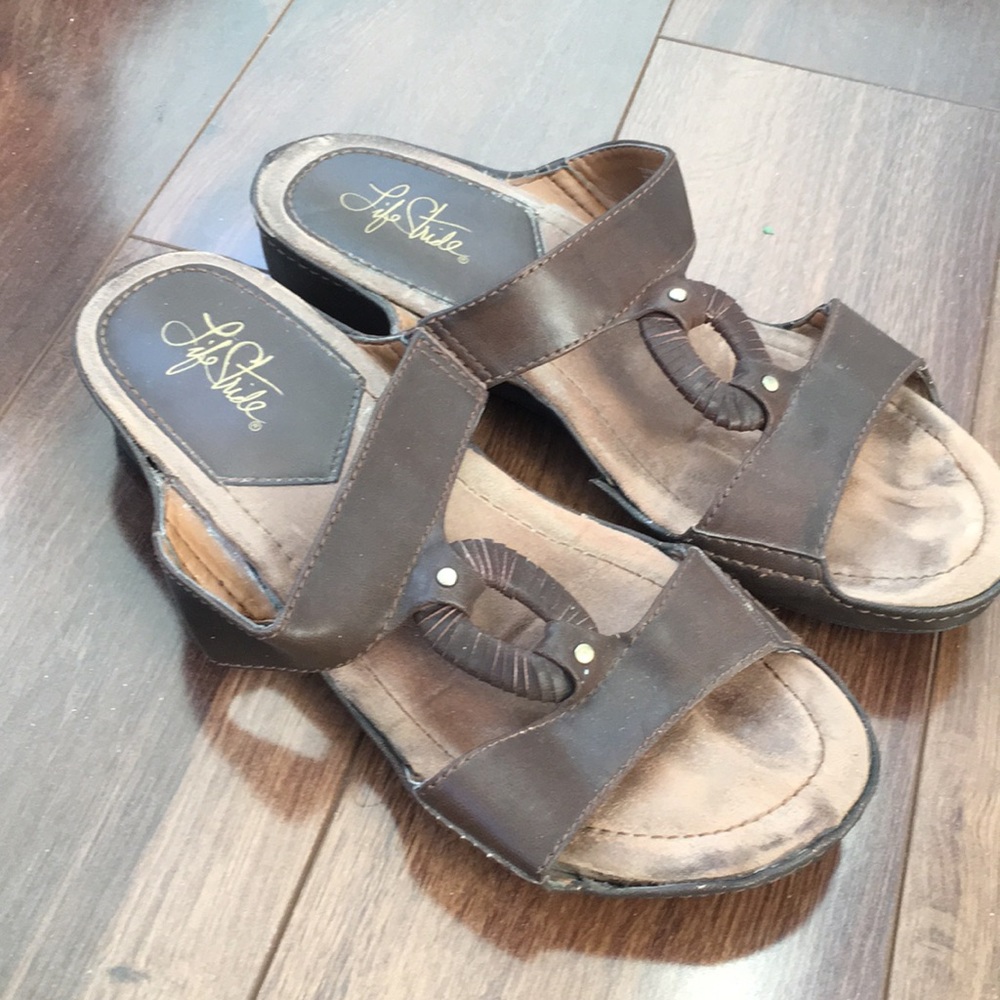 Life Stride wedge heel brown sandals 7M